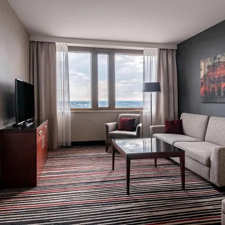 Отель Frankfurt Marriott