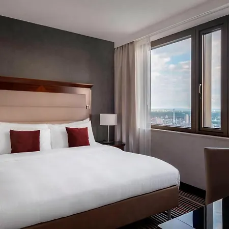 Отель Frankfurt Marriott Франкфурт-на-Майне