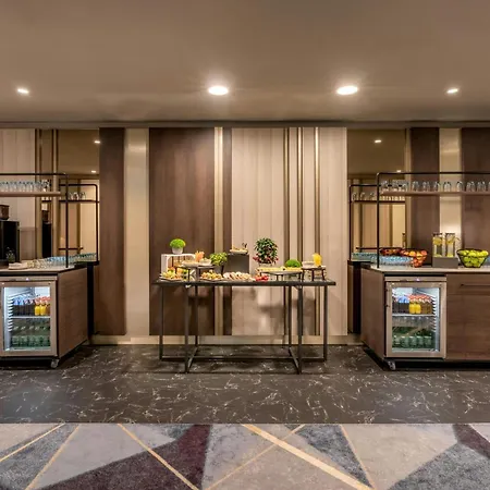 Отель Frankfurt Marriott Франкфурт-на-Майне