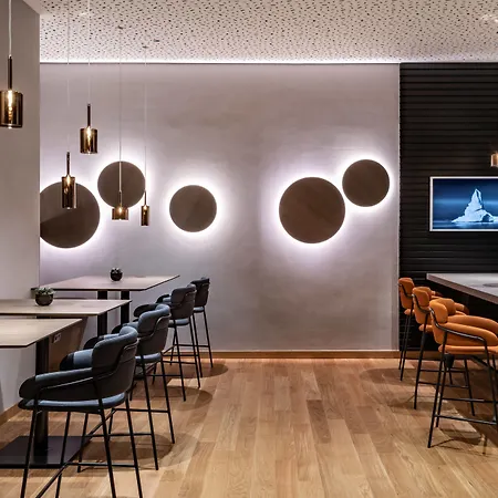 Отель Frankfurt Marriott 5*