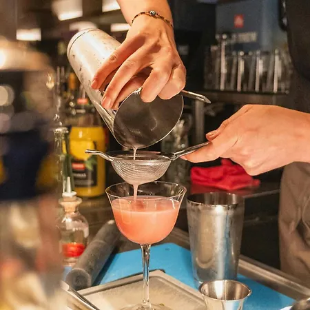 Отель Frankfurt Marriott